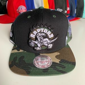 Mitchell Ness Toronto Raptors NBA Champs Snoaback